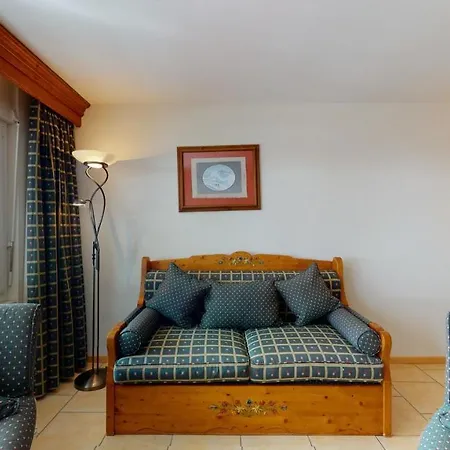 Gonenstein In Leukerbad, Entire Apartment/studio With Balcony Appartamento